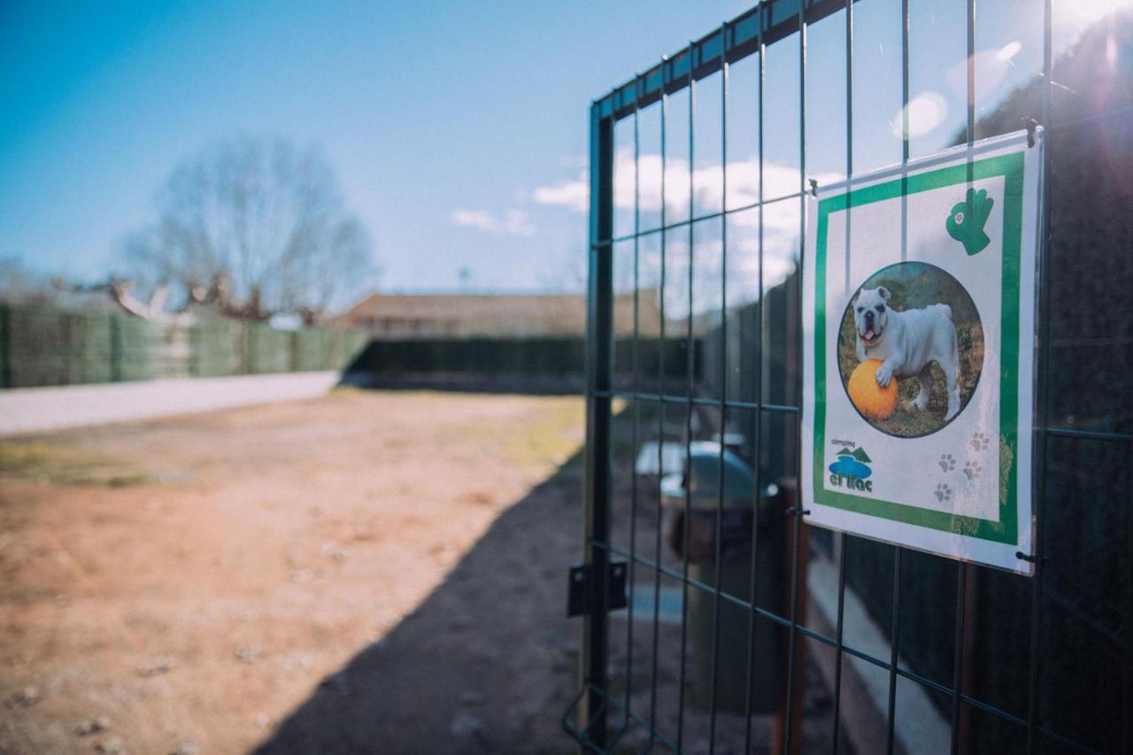 Camping Bungalow El Llac De Banyoles Porqueres エクステリア 写真