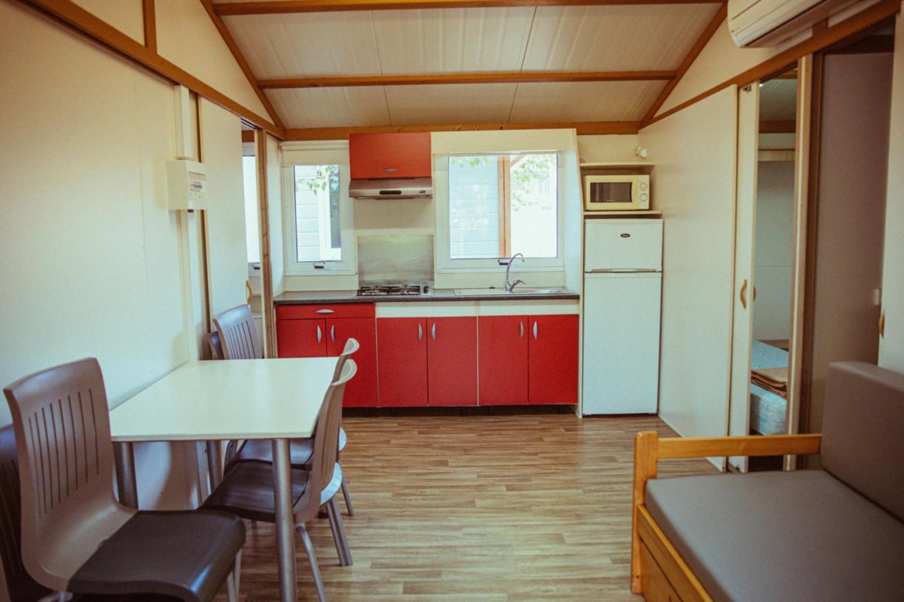 Camping Bungalow El Llac De Banyoles Porqueres 部屋 写真